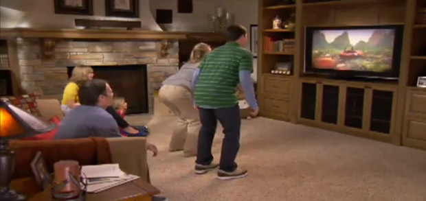 E3 10: Look! Here is another family playing Kinect!
