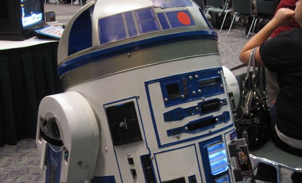 This modded R2 unit is going to blow your mind