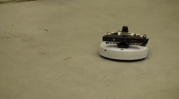Little robot uses Kinect sensor as its eyes