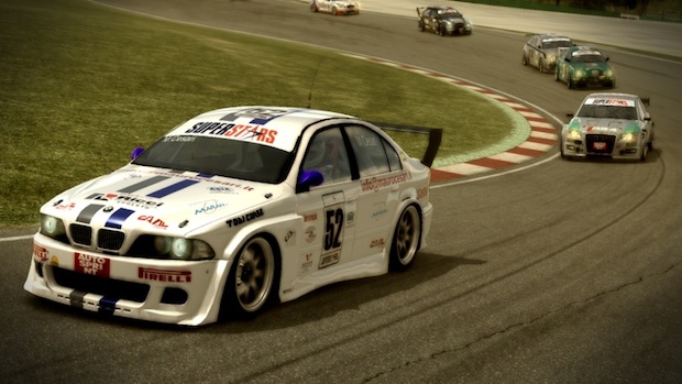 Gran Turismo 5 gets a big ol' 600mb patch of goodness