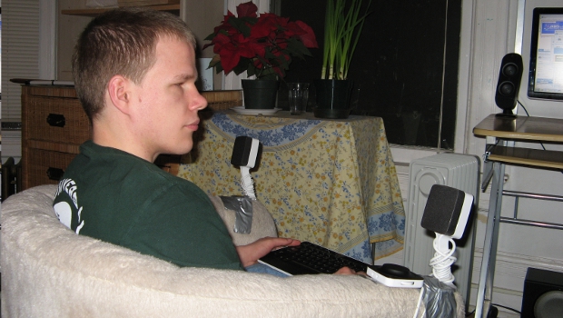 Watch a blind man play Abe's Exoddus better than you