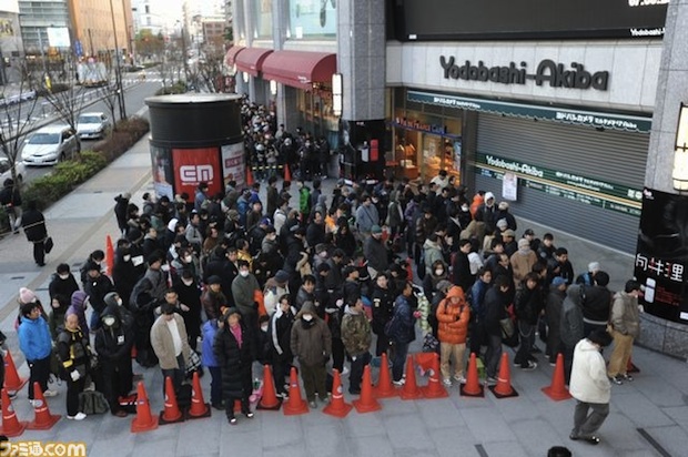 Confirmed: Japan sold out, 400,000 3DS sold in a day
