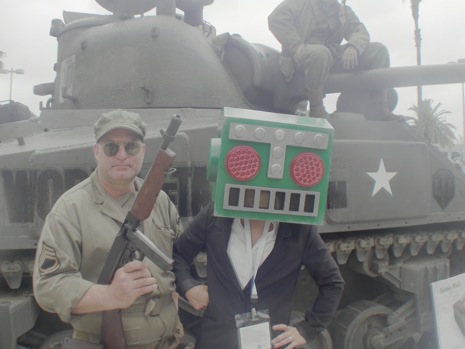 E3: Scary LA woman asks Mr Destructoid to do pushups