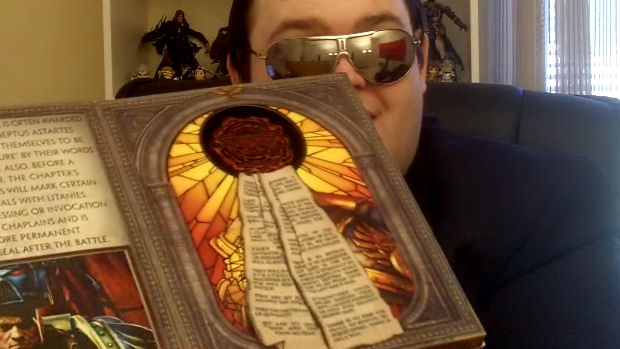 Warhammer 40K: Space Marine collector's edition unboxed!