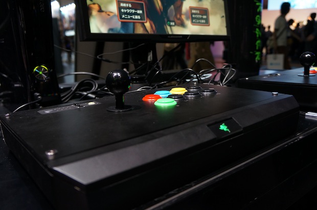 TGS: Razer Arcade Stick prototype, inside and out