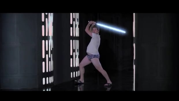 Jack Black wannabe does stupid Star Wars Kinect trailer
