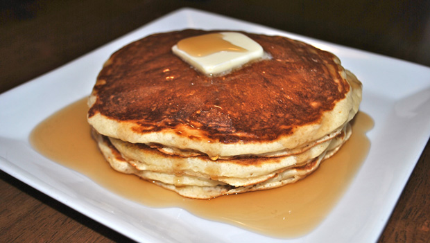 The Daily Hotness: Fluffy buttermilk pancakes
