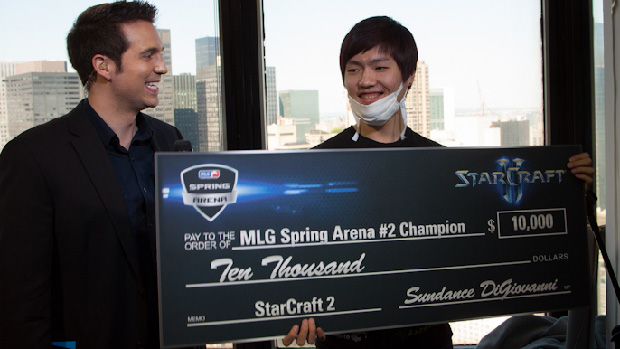 Violet battles Zerg, sickness to take first at MLG