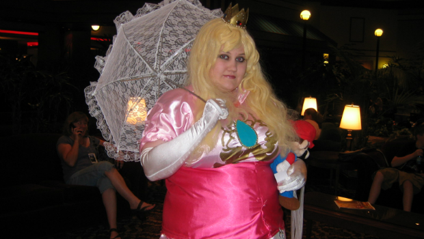 Friday Night Fights: Dress-up