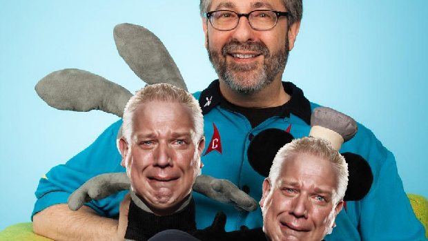 Warren Spector denies Glenn Beck rabbit ears at event
