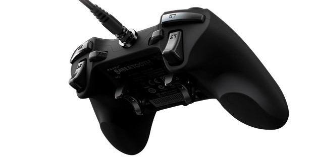 Razer's new Sabertooth controller has so many buttons
