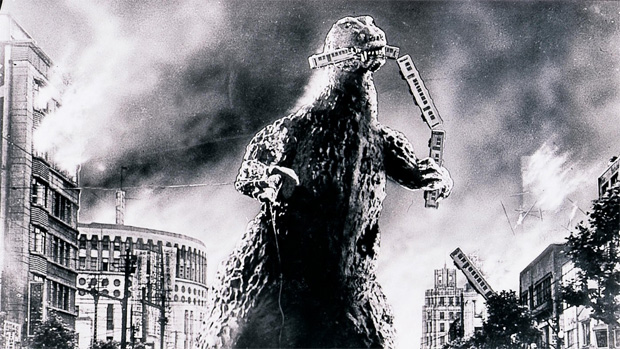 The Weekend Hotness: Godzilla vs. Mothra