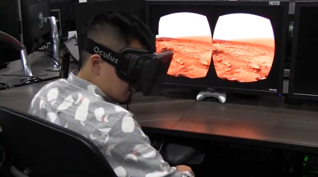 Oculus Rift and Virtuix Omni used in virtual walk on Mars