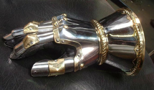 A new Gauntlet game is coming from the makers of Magicka
