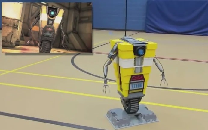 Claptrap is still stupid even when he's made out of LEGOs