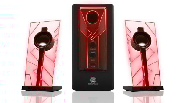 Contest: Win a set of BassPULSE speakers!