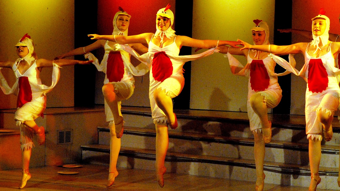 Team Fortress 2sdays: Chicken Ballet