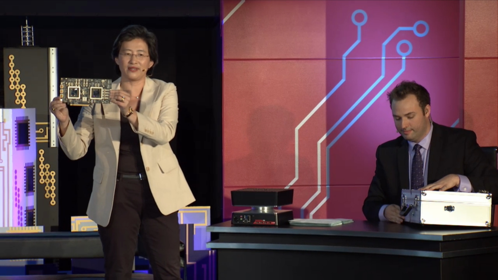 AMD introduces dual Fiji GPU card