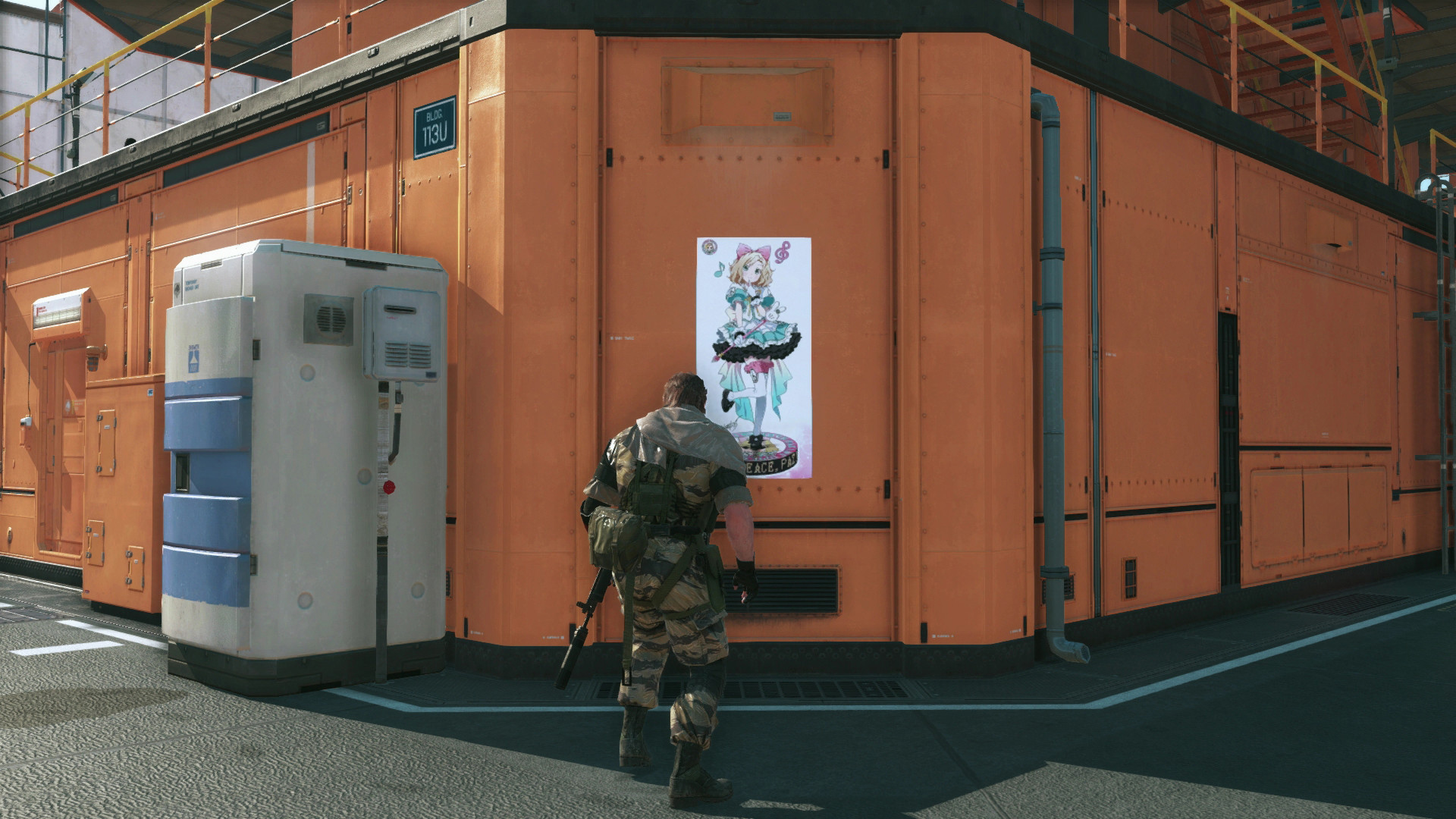 The Phantom Pain lets you sneak into players' bases and steal their men with wormholes