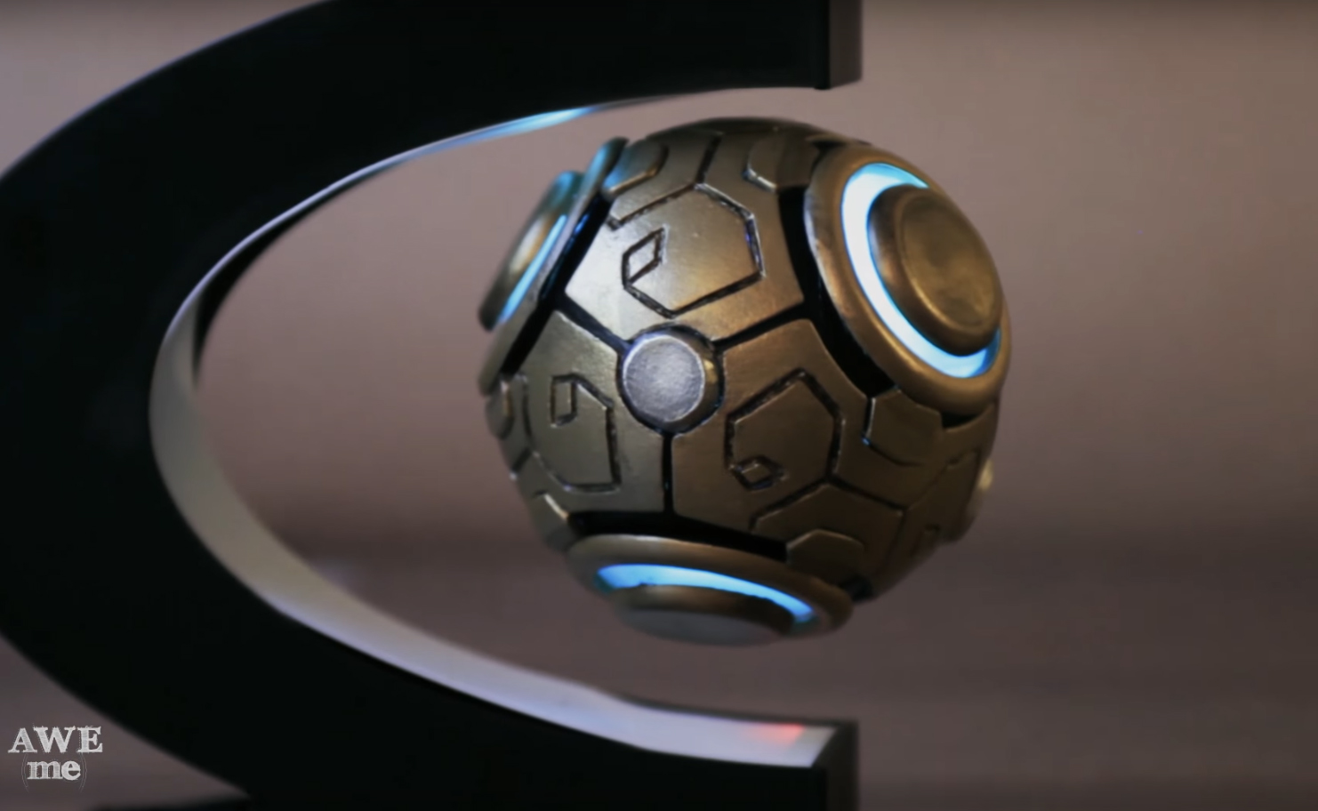Come over, watch one of Zenyatta's orbs being made