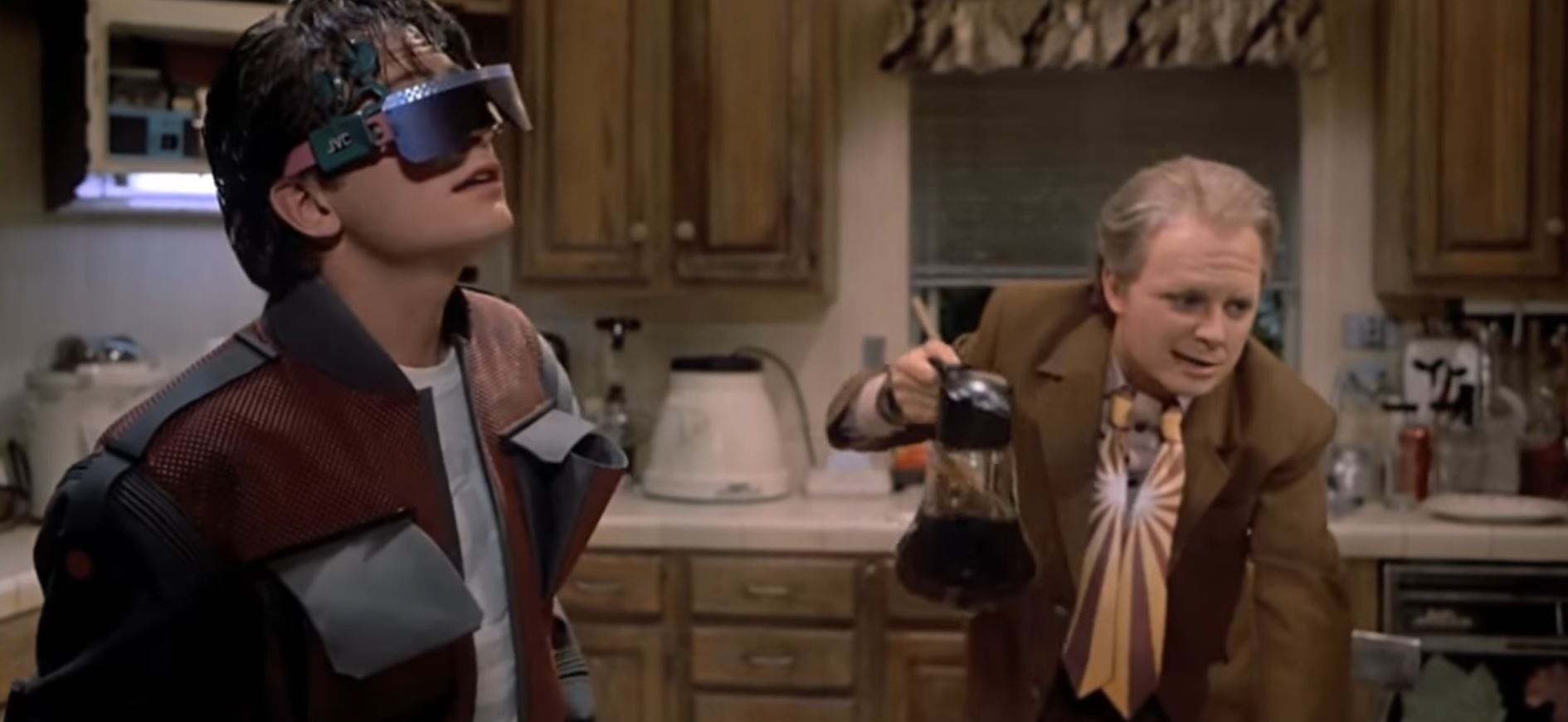 Clearance deals: $49 Samsung Gear VR, $59 Asus AC1900 router