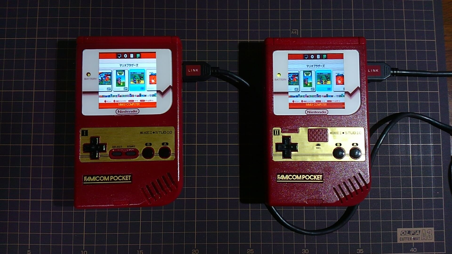 This custom Famicom Pocket was a good idea