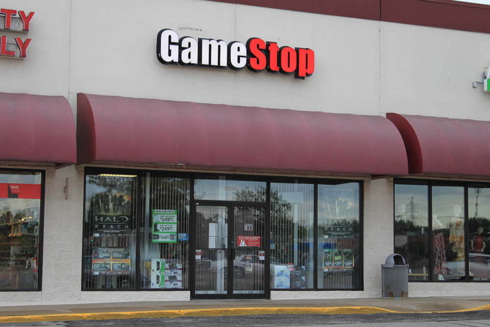 New GameStop policy requires employees to ask customers why the hell they still shop there (Fauxclusive)