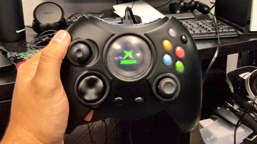 The Xbox's original 'Duke' controller is making a comeback