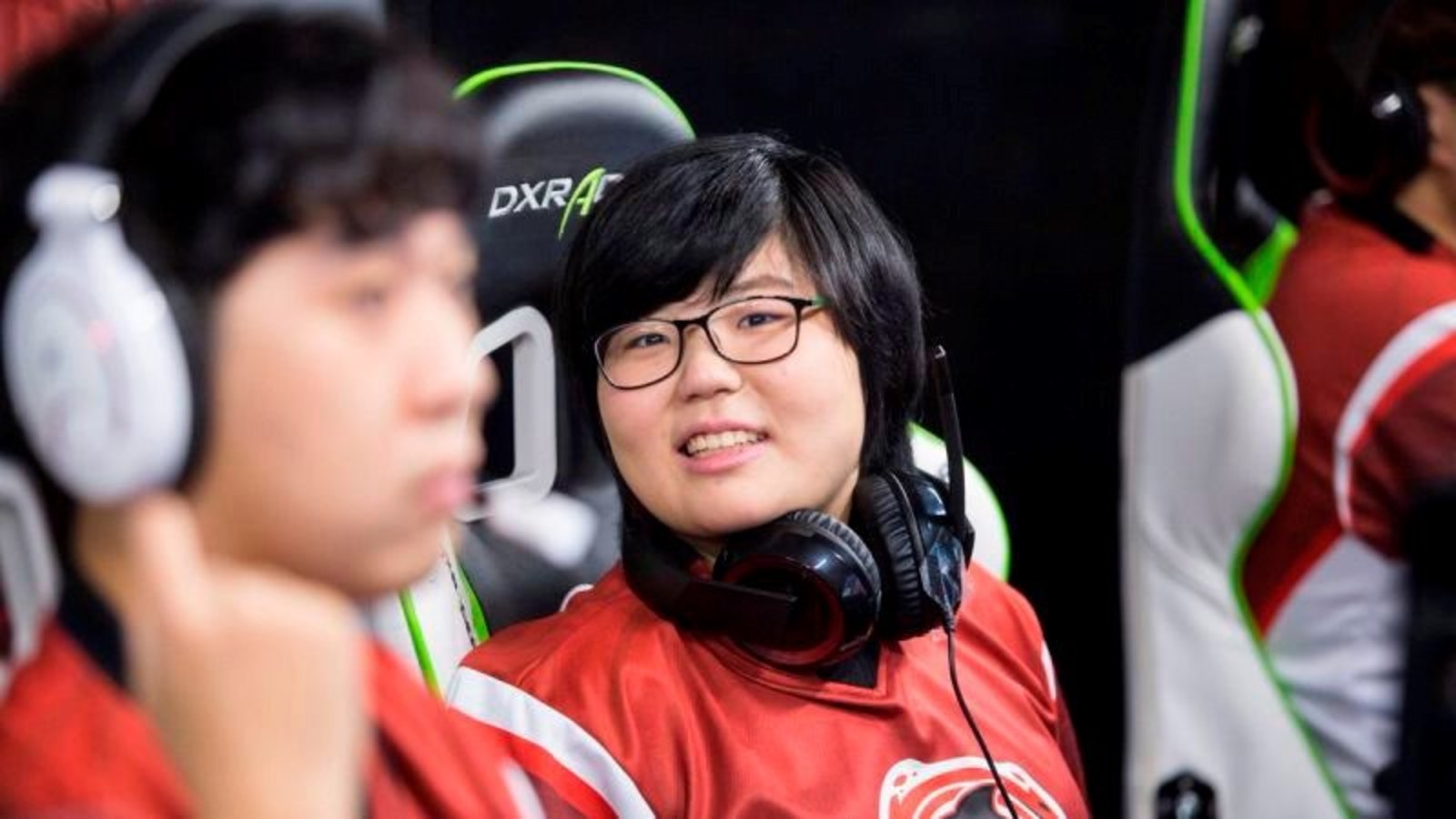 'Geguri' becomes the first woman to be signed to the Overwatch League, as the Shanghai Dragons make big moves after an 0-10 start