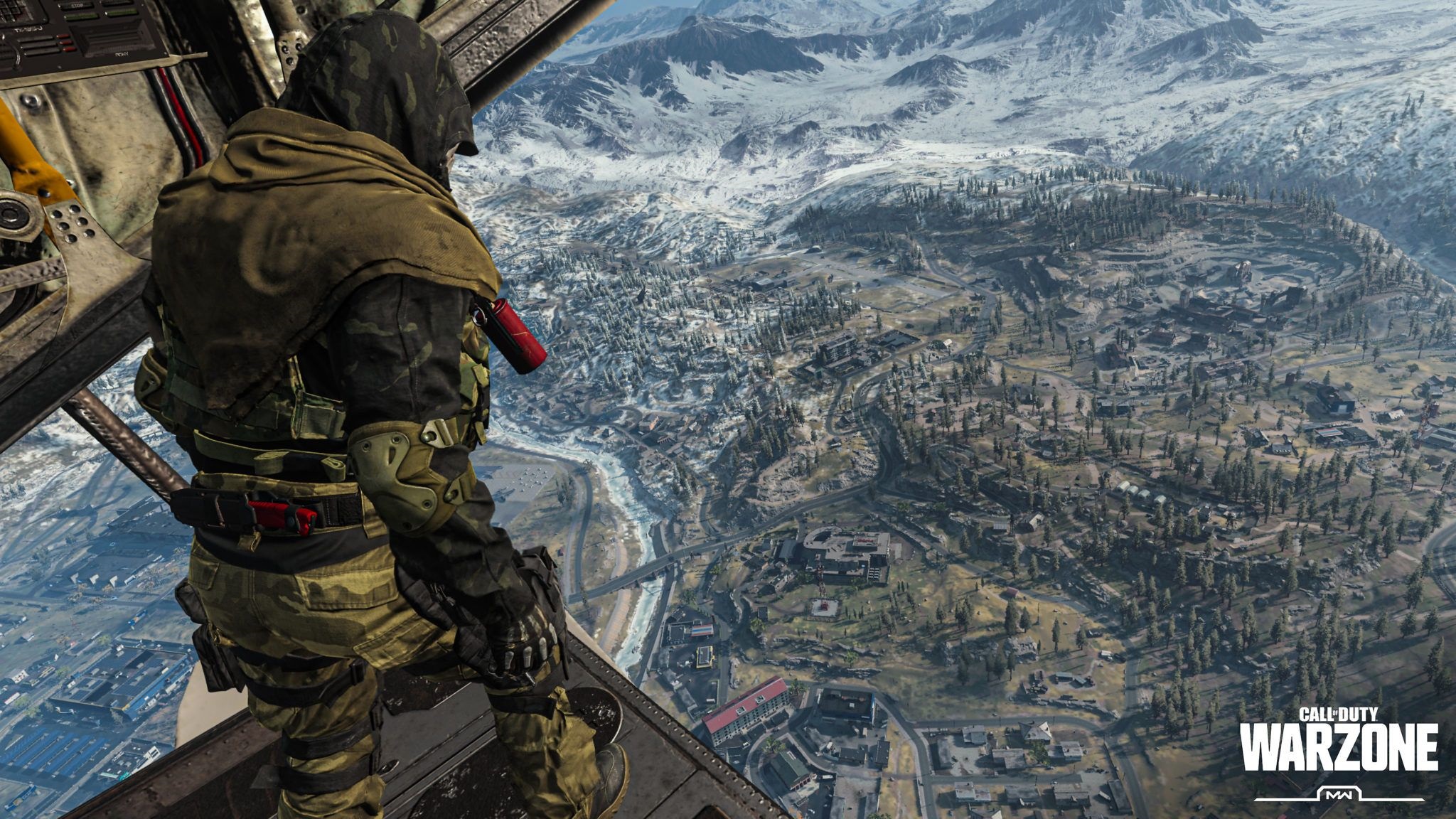 It looks like Call of Duty: Warzone is getting duos and four-person squads soon