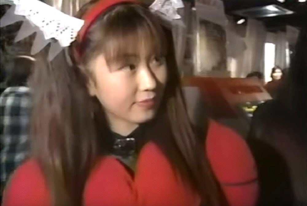 Cool archive footage features 1995 Sega Fighting Vipers cosplay tournament