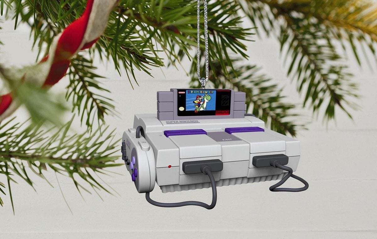 omg this SNES christmas tree ornament