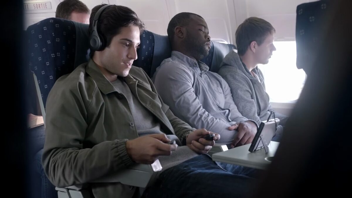 Gaming through your holiday travels: a guide