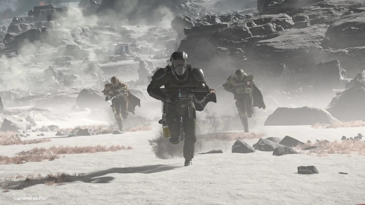 Helldivers 2: How to best use all weapons in the Cutting Edge Warbond
