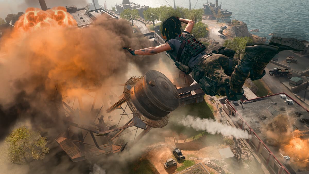 What are Comms, Medic, Stealth, and Tempered armor plate carriers in Warzone?