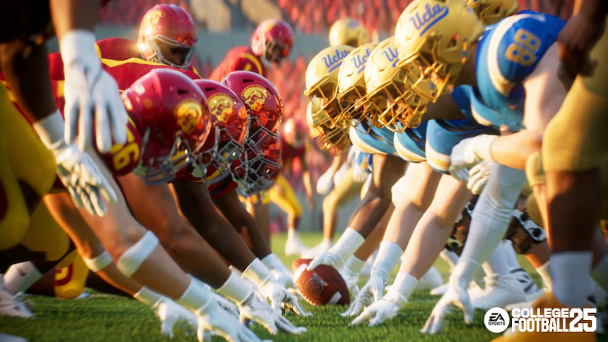 Does EA Sports College Football 25 support cross-play?