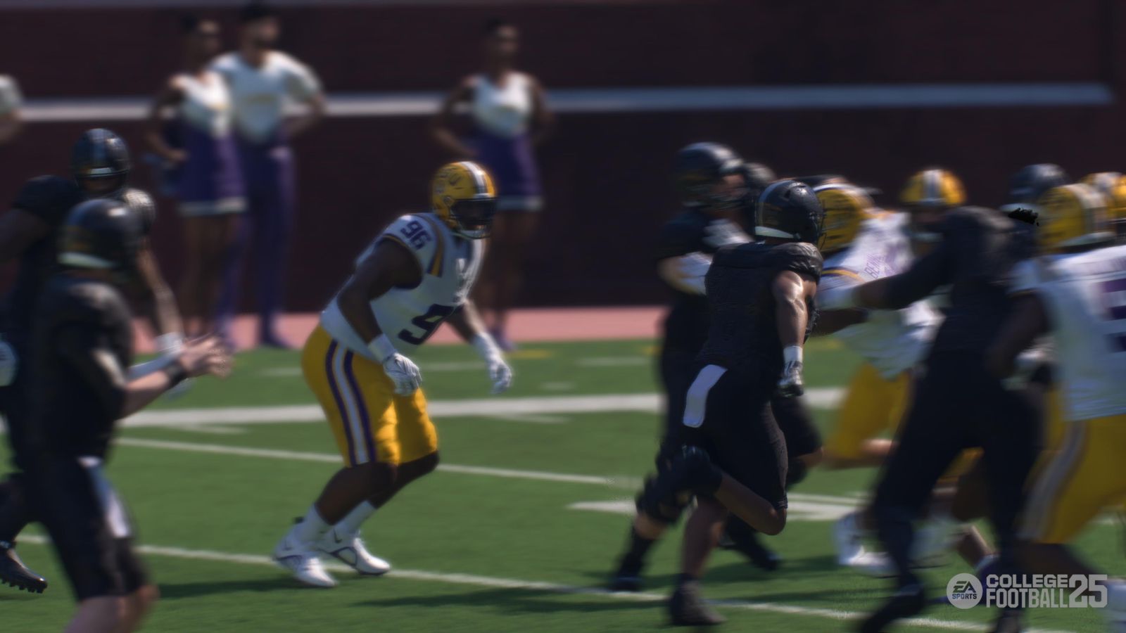 How to disable crossplay in College Football 25