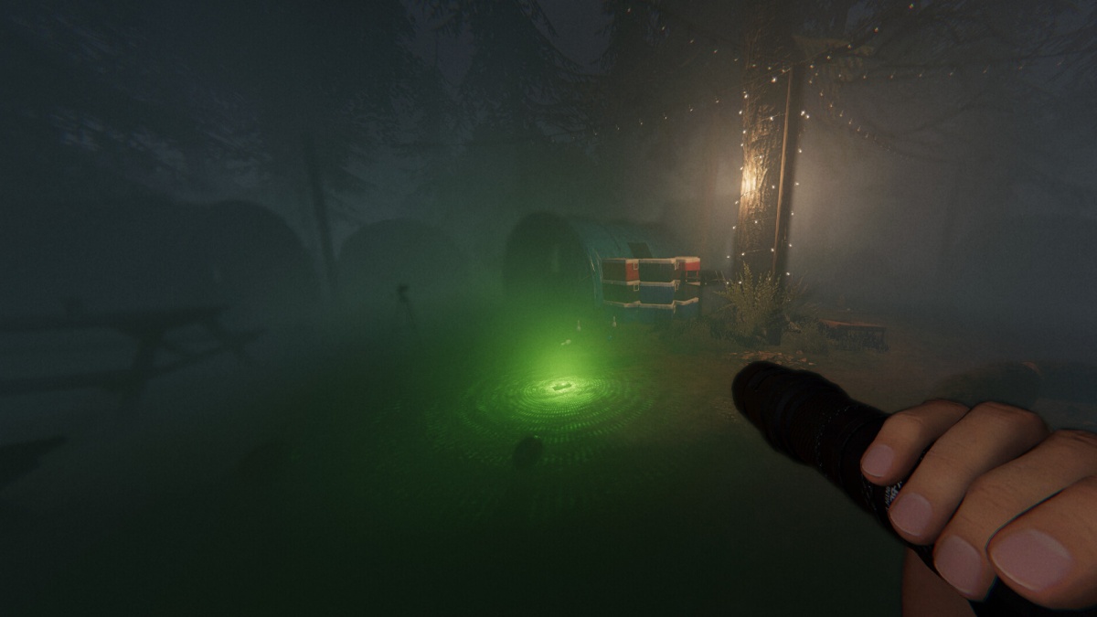 How to complete the Hide and Seek: Extreme weekly challenges in Phasmophobia