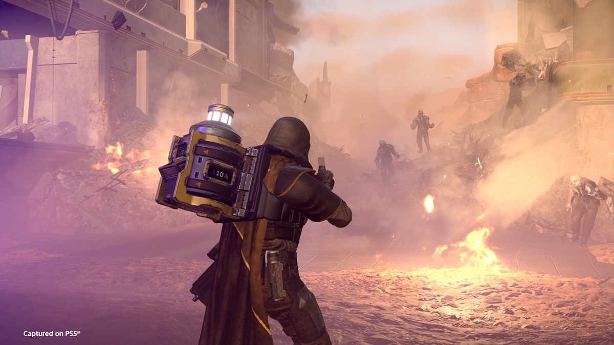 Helldivers 2 - Servants of Freedom Warbond lets you sacrifice yourself for democracy and take as many as you can with you