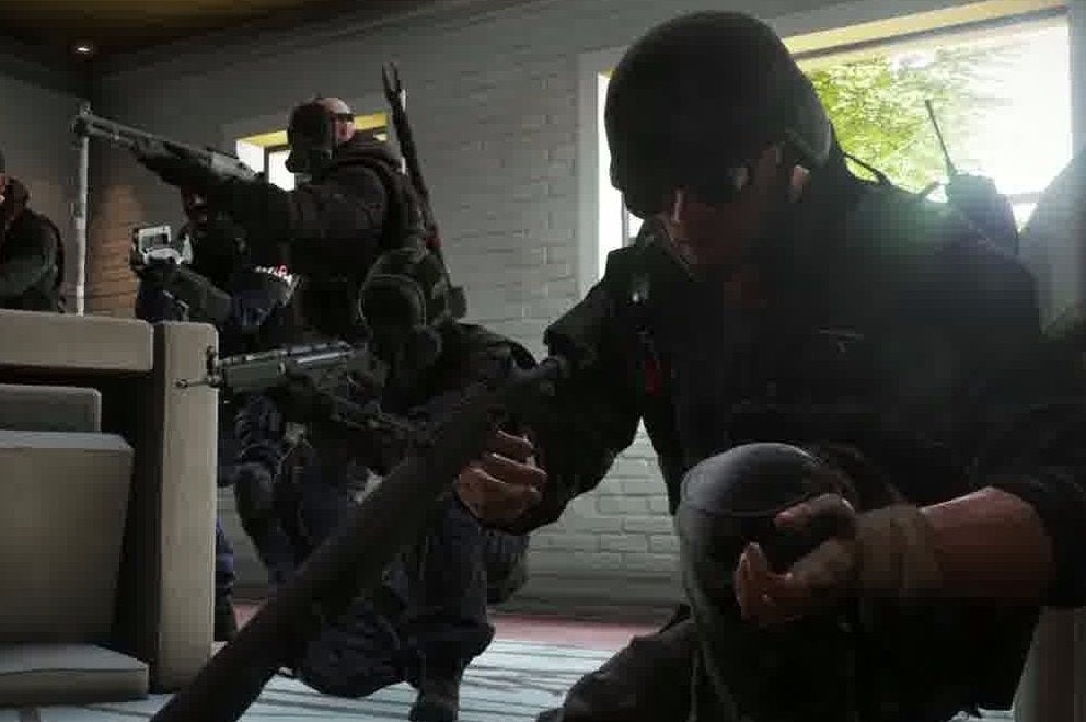 Video: The Eurogamer Show - Rainbow Six Siege, Titan Souls and eSports doping