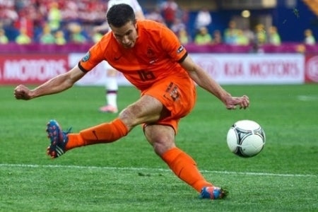 EA boots out FIFA 13 invisible ball bug