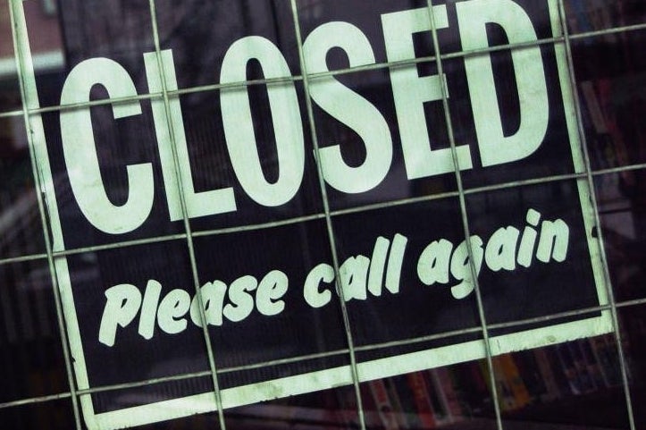 Another 164 Blockbuster stores are closing down