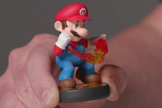 Amiibo unlock extra racing suits in Mario Kart 8