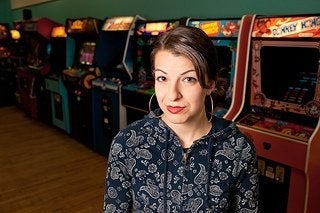 Anita Sarkeesian cancels university speech following school shooting threat
