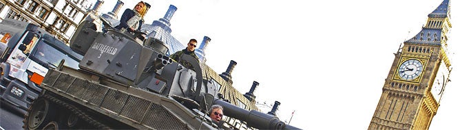 Battlefield 3's UK launch involves driving tanks through London - video