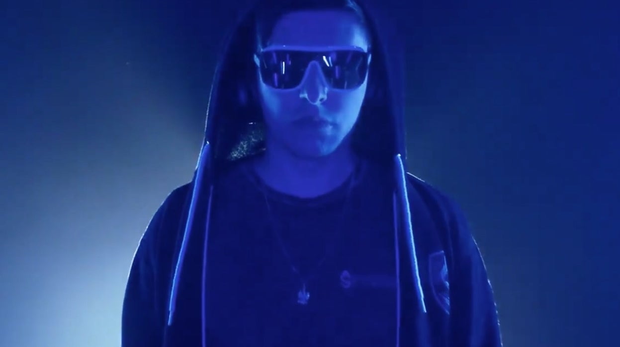 Big-name Twitch streamer Michael "Shroud" Grzesiek signs up as Mixer exclusive