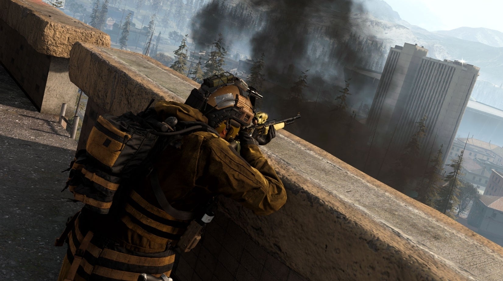 Call of Duty: Warzone console players are turning off crossplay to escape PC cheaters