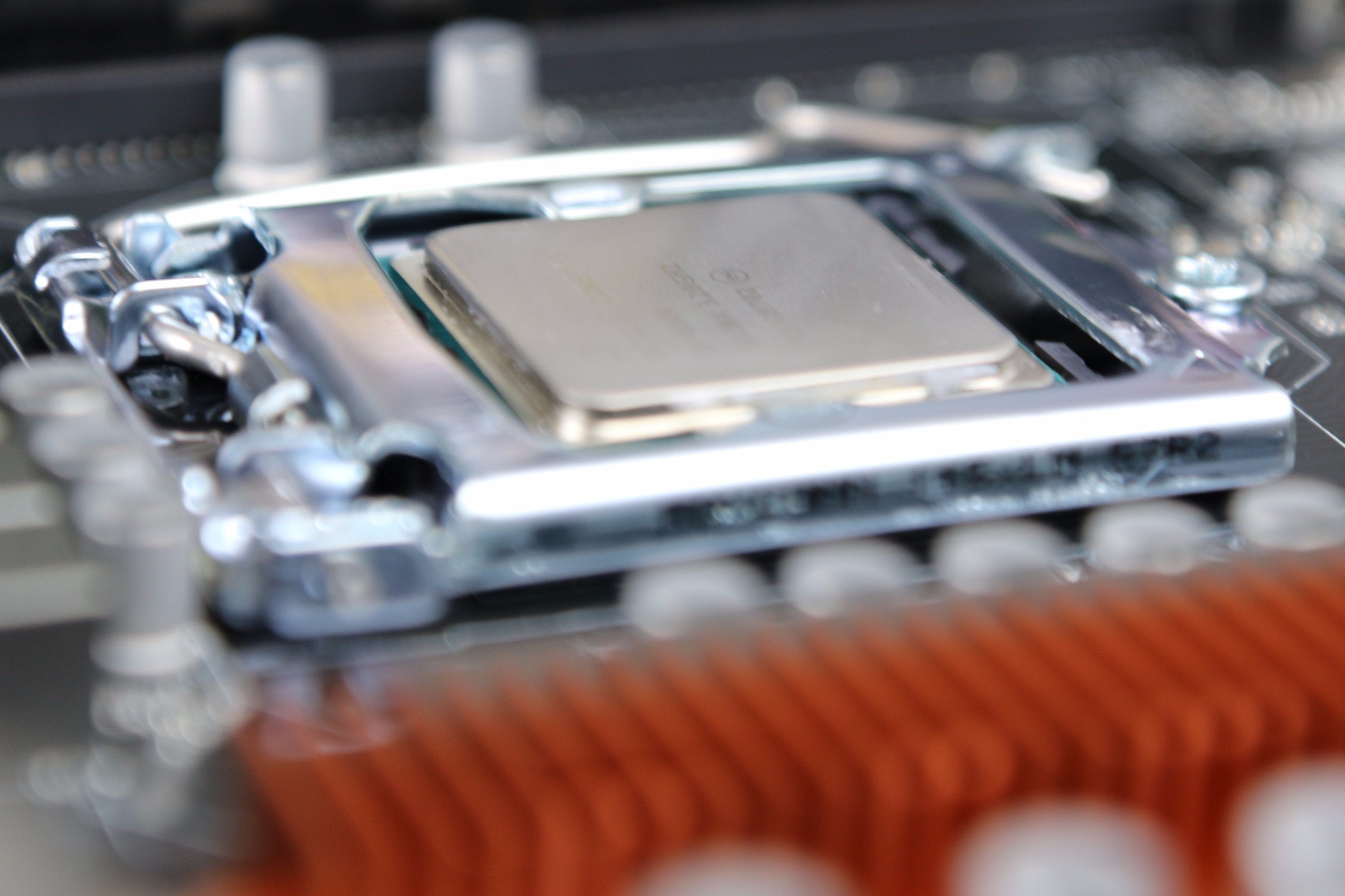 Locked Intel CPUs can be unofficially overclocked