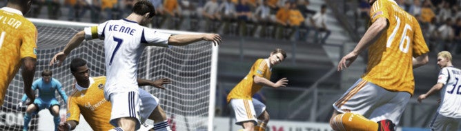 FIFA 14 screens show off new skills and footwork