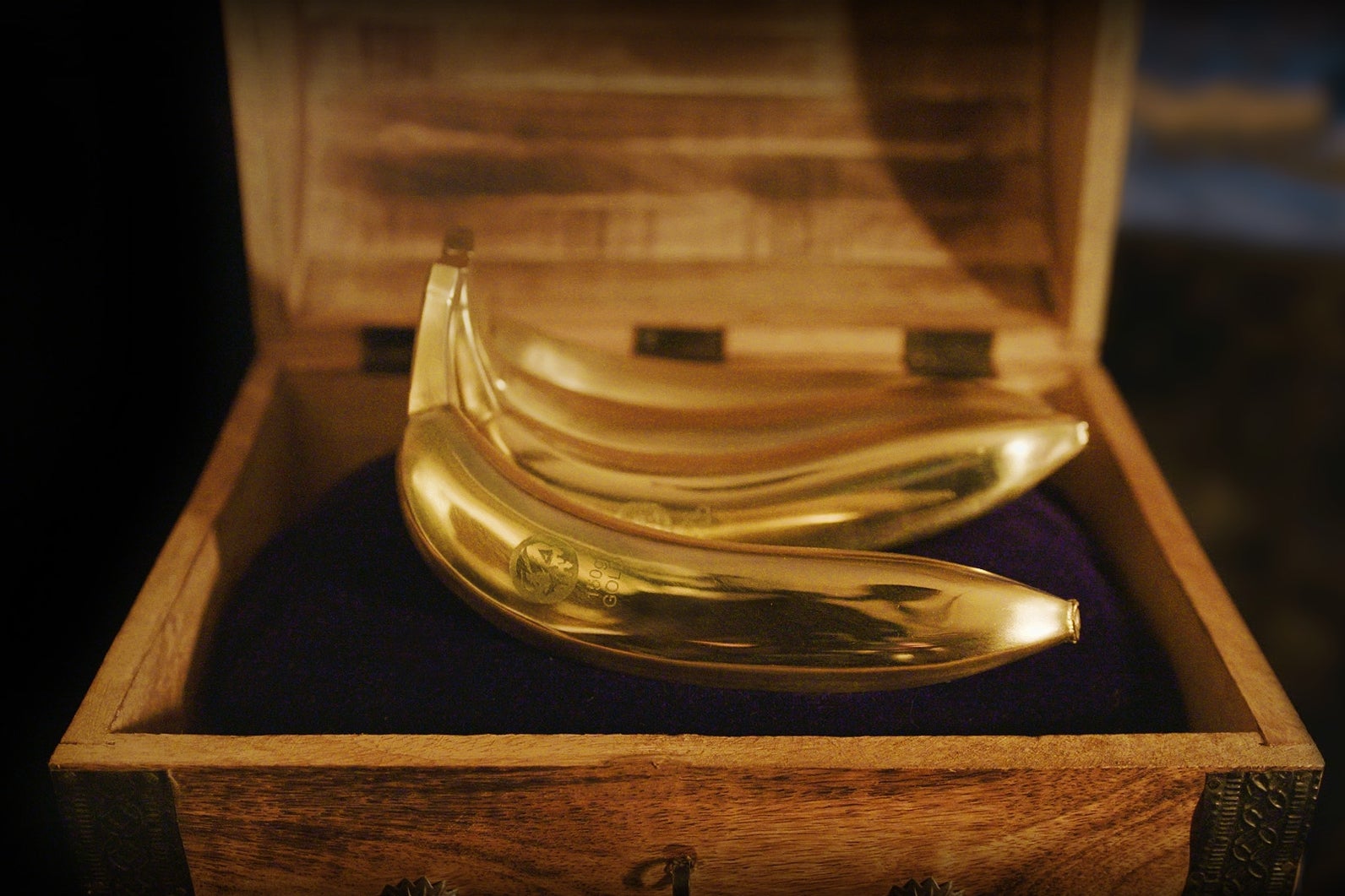 Sea of Thieves is having a "digital treasure hunt" to win an £80,000 bunch of golden bananas